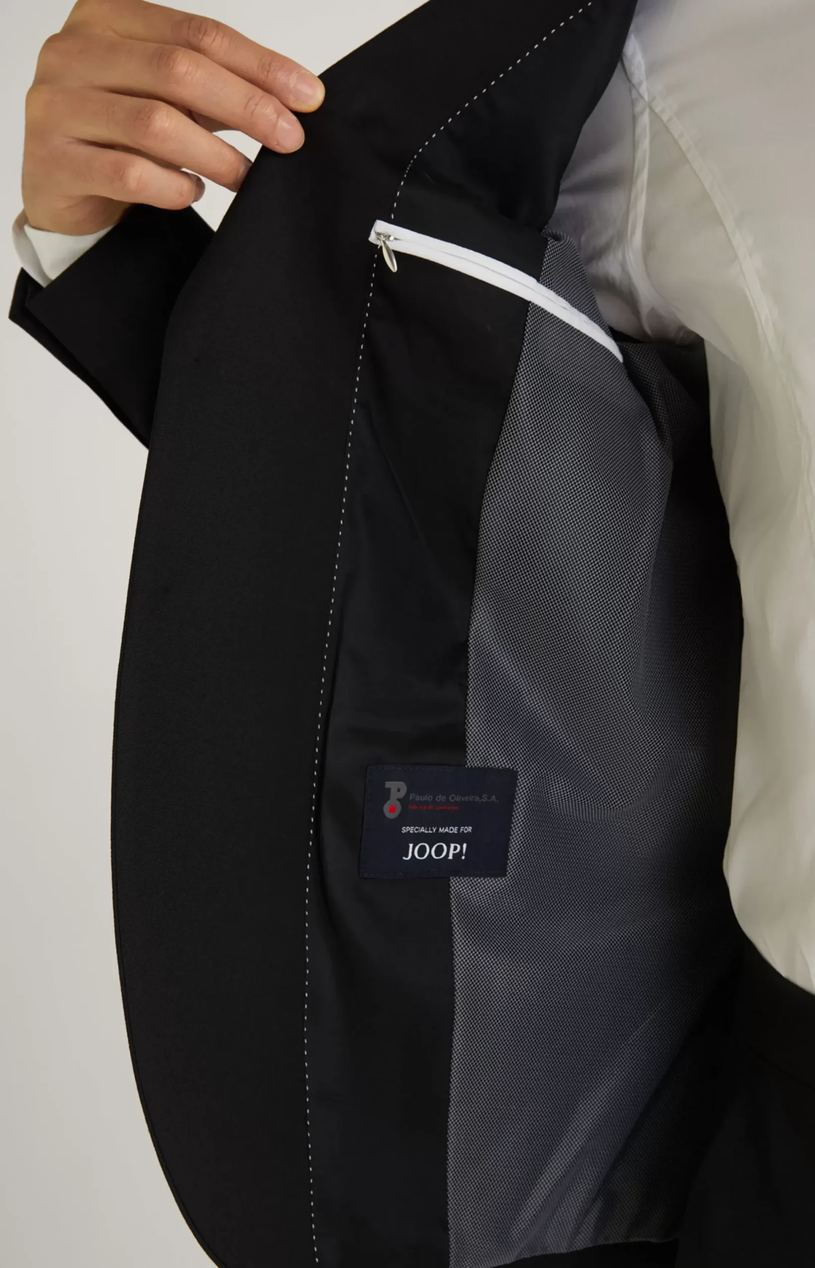 Hot JOOP! Damon-Gun Travel Suit in black