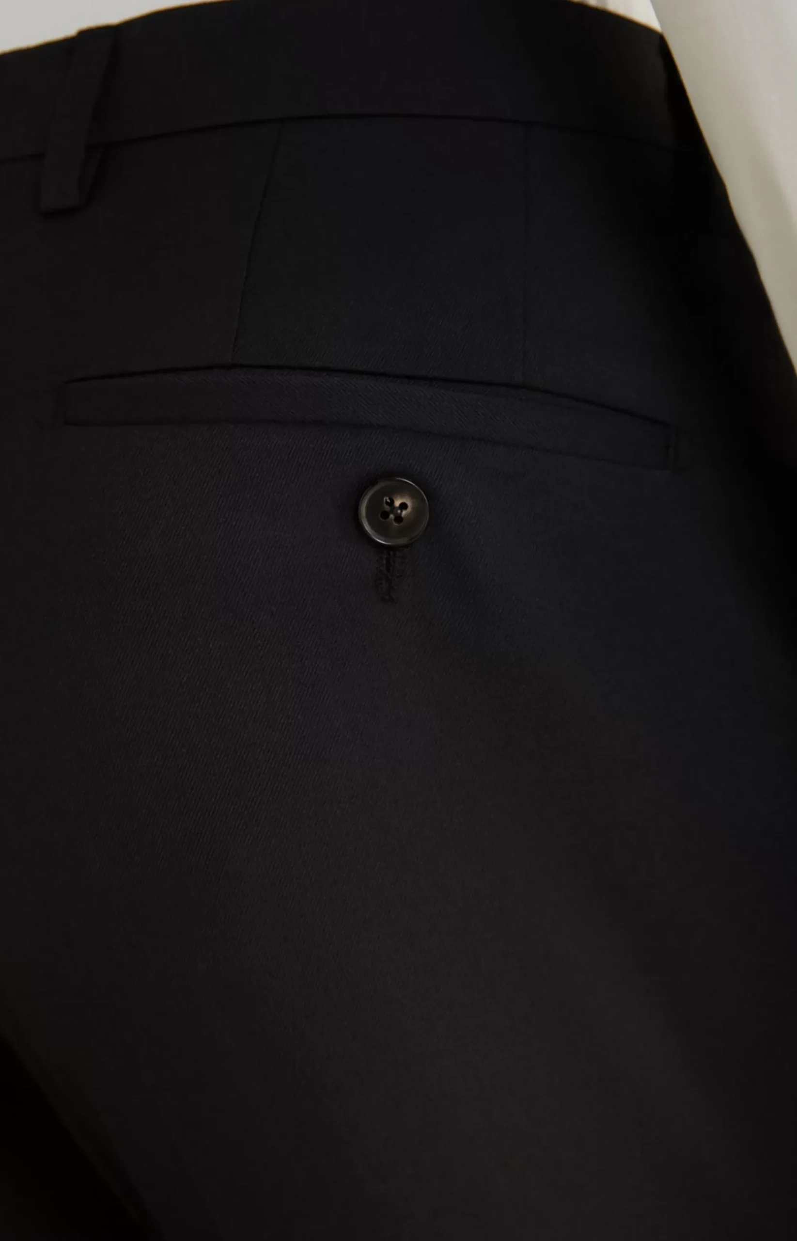 Hot JOOP! Damon-Gun Travel Suit in black