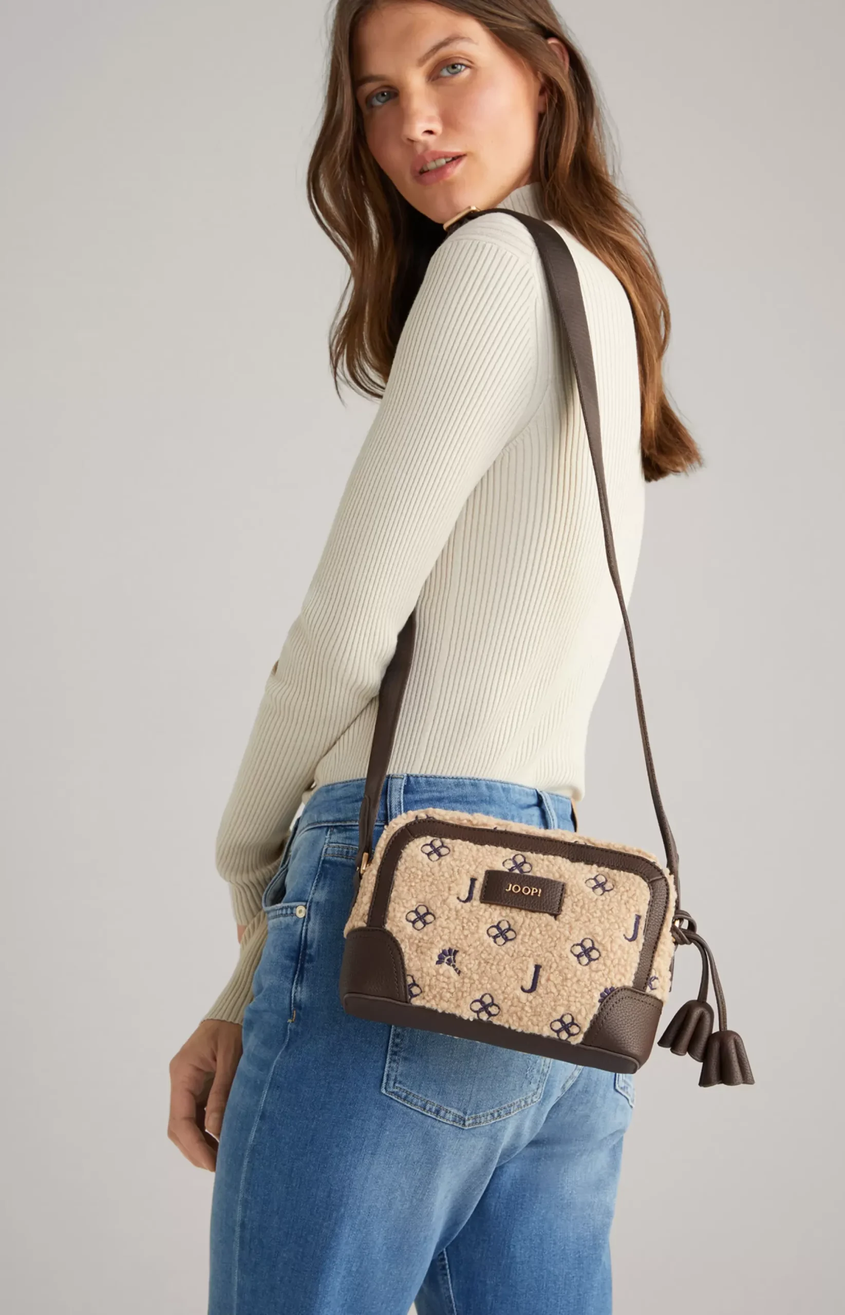 Best JOOP! Decoro Peluche Cloe Shoulder Bag in beige