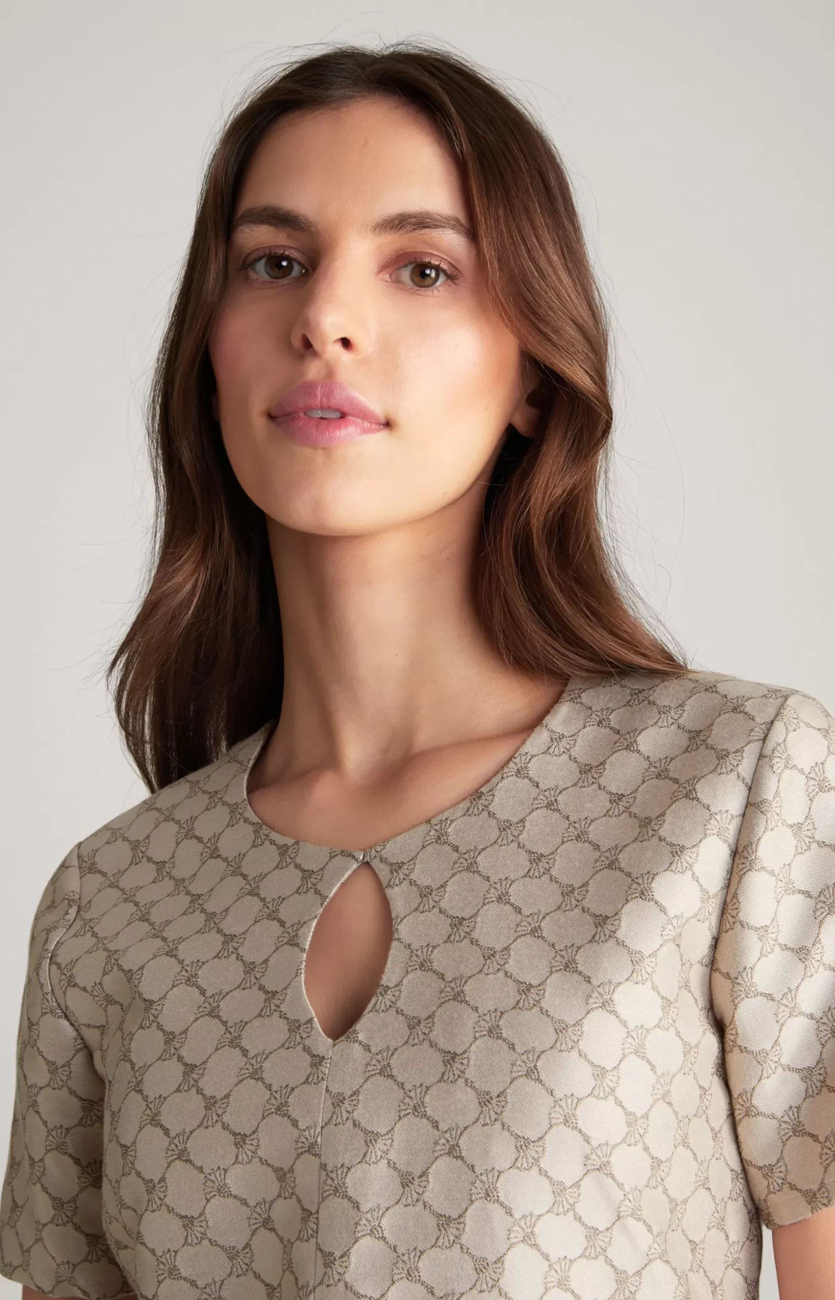 Hot JOOP! Jacquard Dress in a Pattern beige