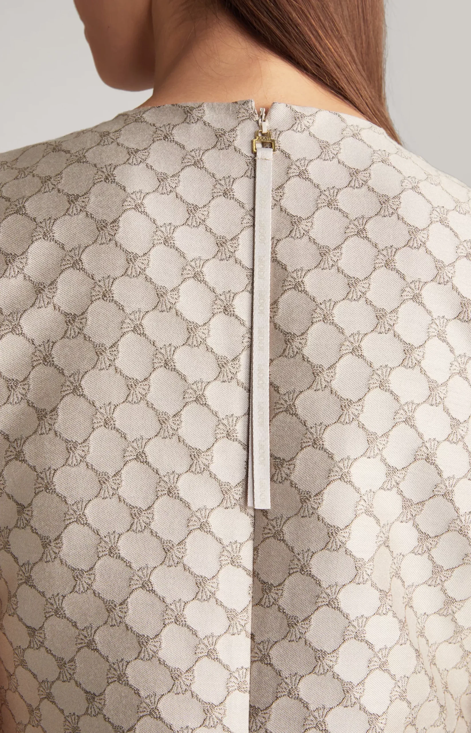Hot JOOP! Jacquard Dress in a Pattern beige
