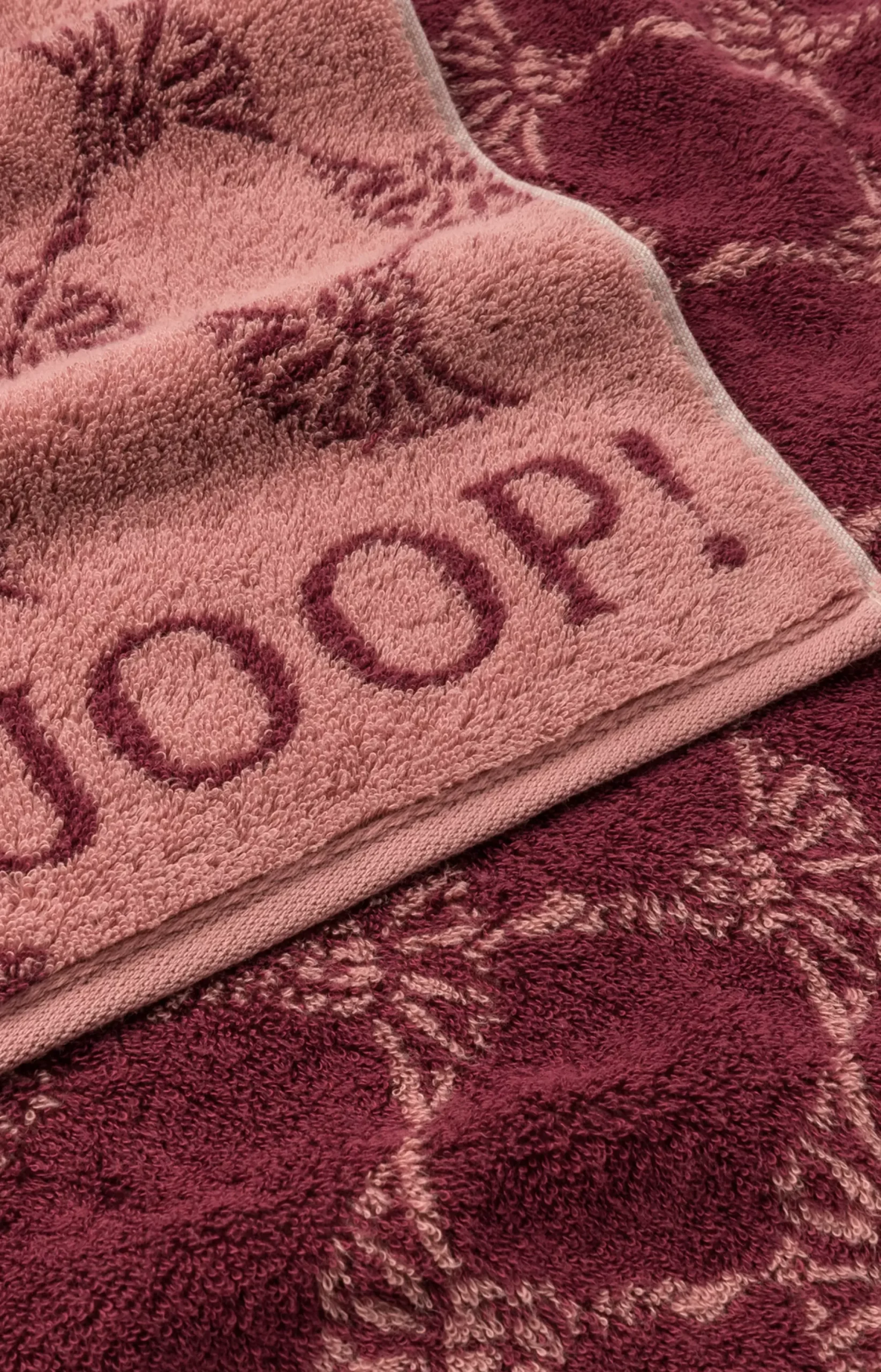 Clearance JOOP! CLASSIC CORNFLOWER Terrycloth Range in Rouge red