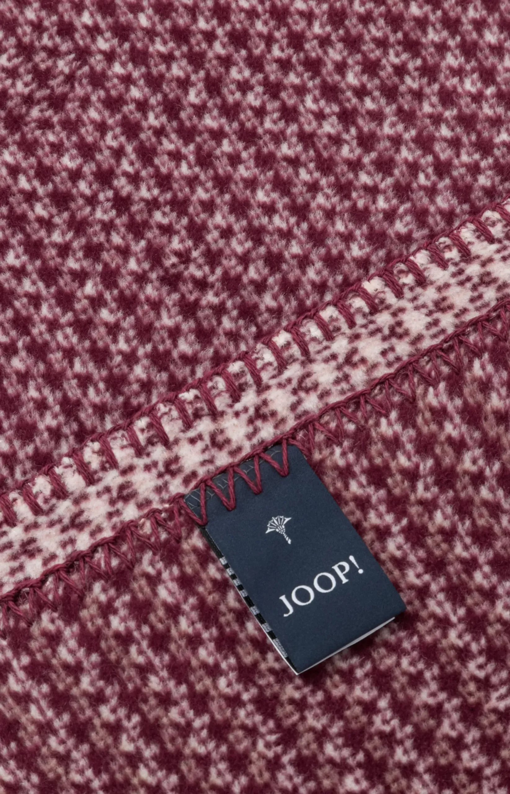 JOOP! WOVEN Throw in rouge