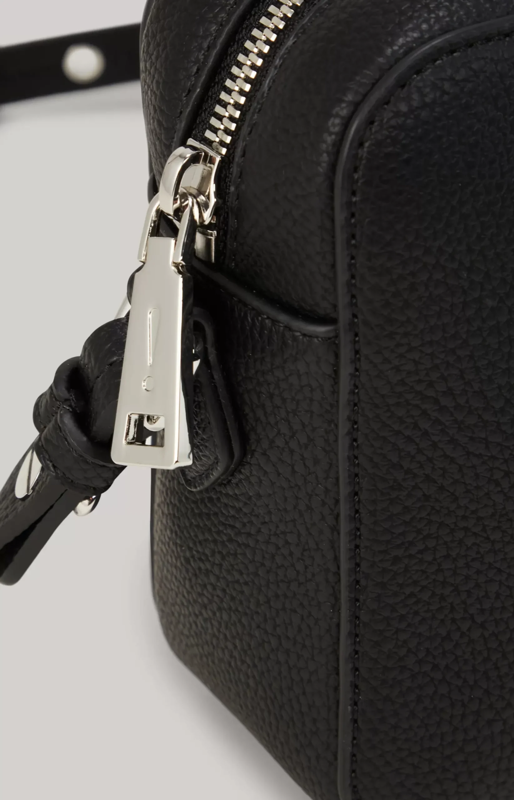 Sale JOOP! Lettera Cloe Shoulder Bag in Black