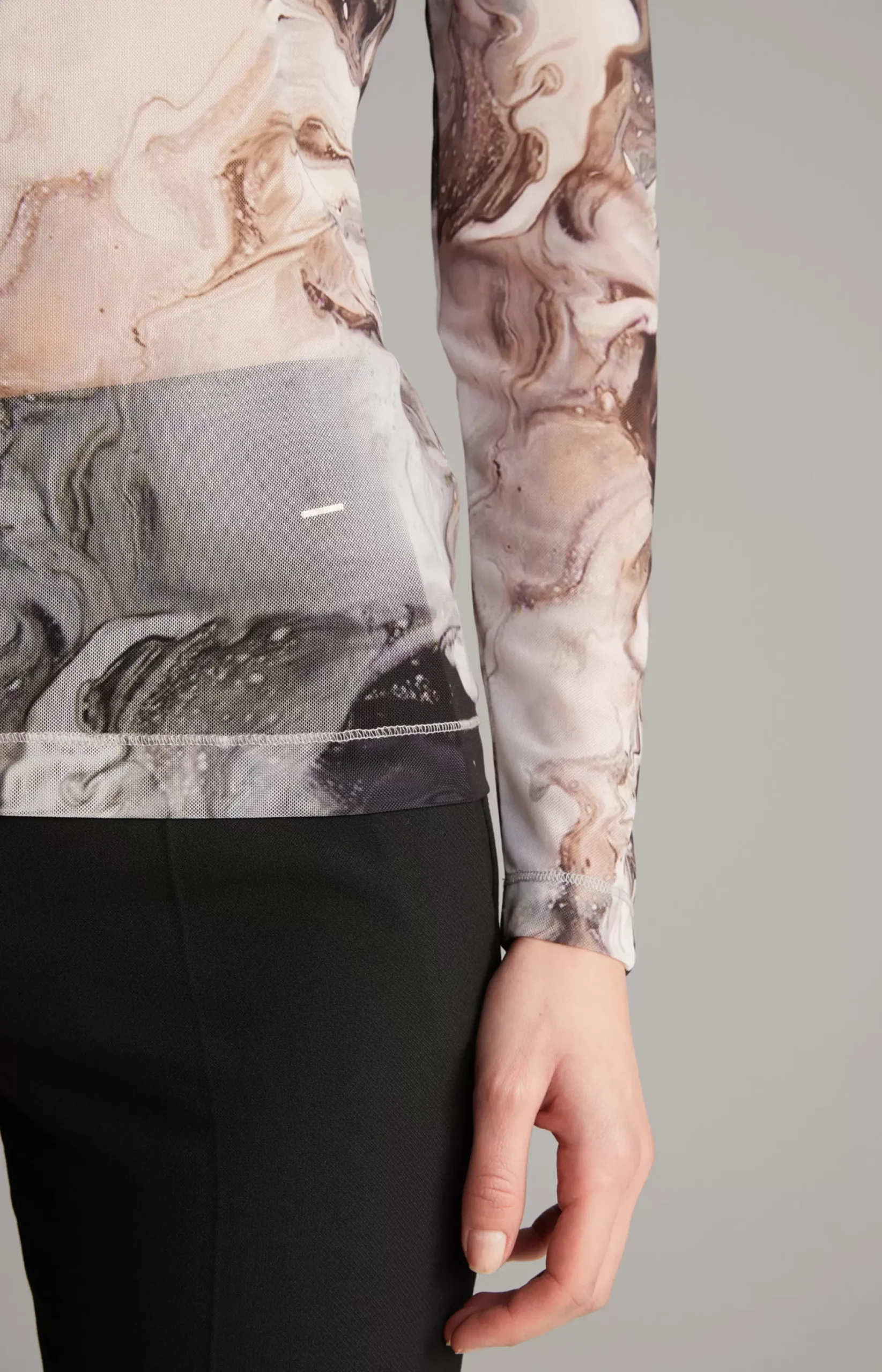 Outlet JOOP! Mesh Long-sleeved Shirt in off-white/black