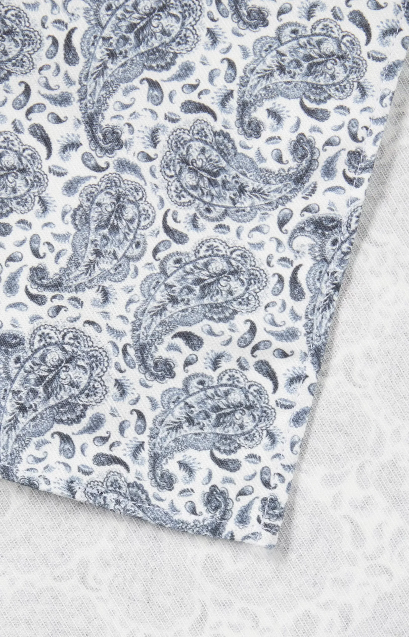 New JOOP! Patterned Pocket Square in Blue/White blue/white patterned