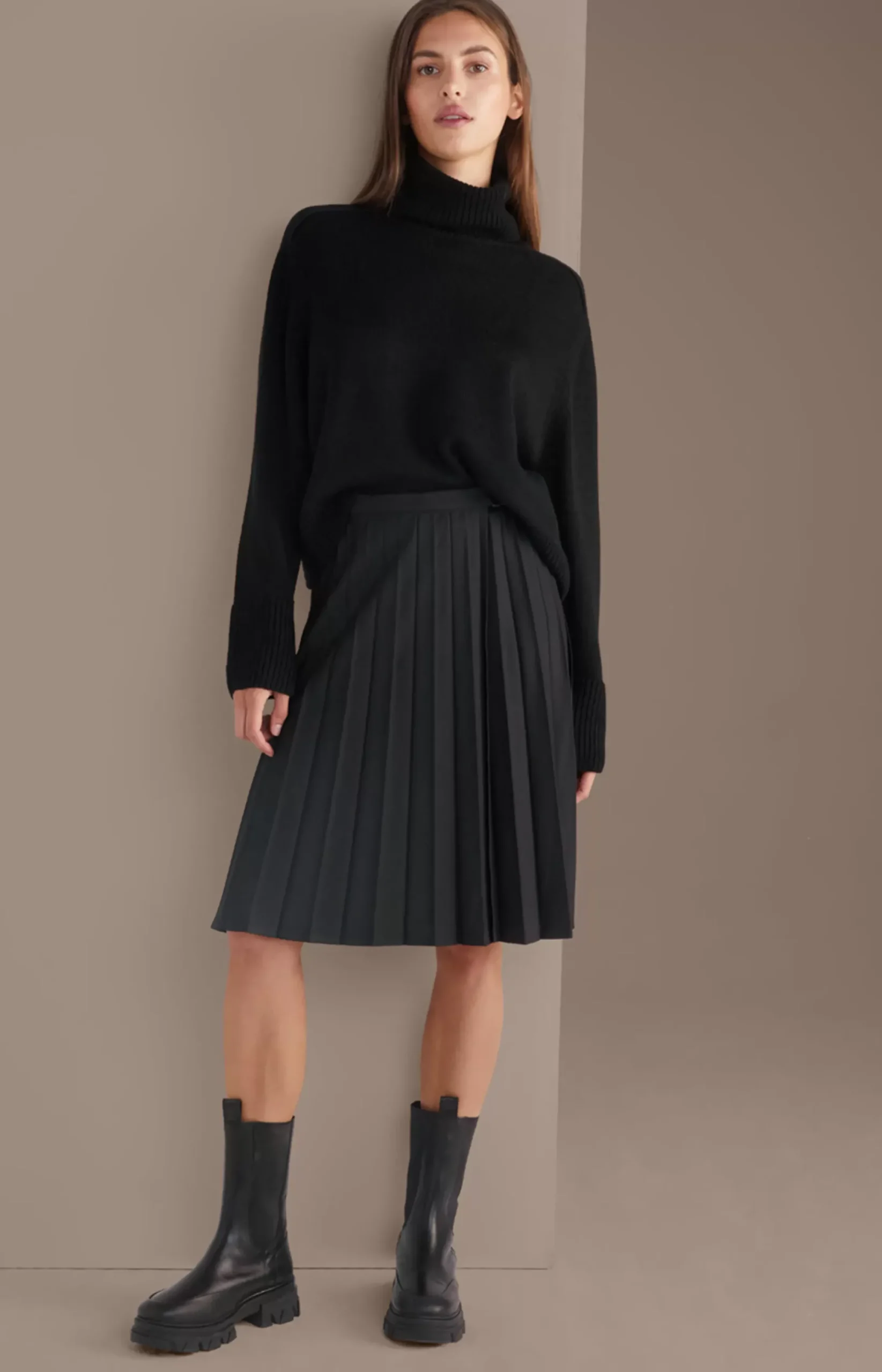 New JOOP! Twill Skirt in black
