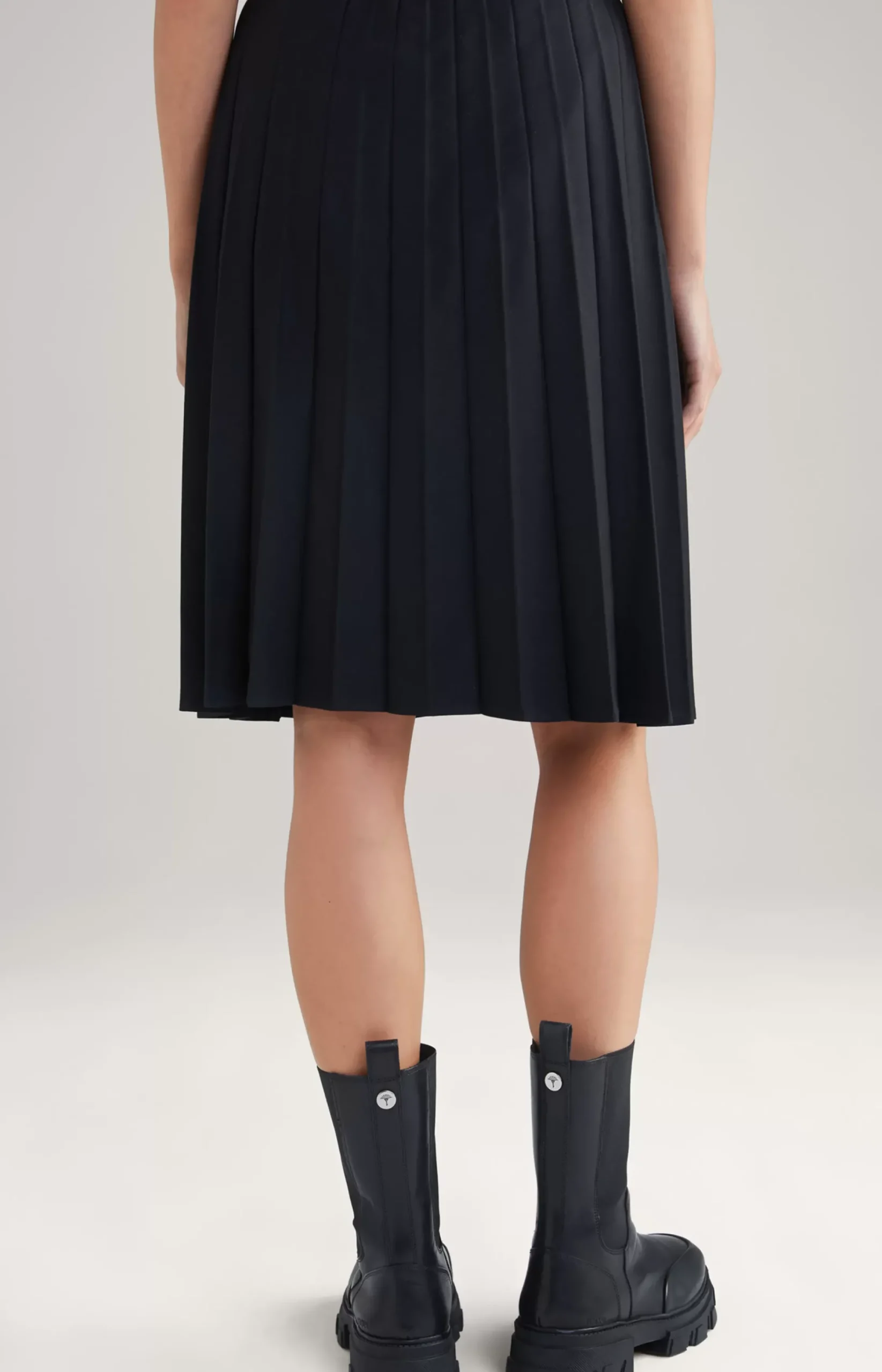 New JOOP! Twill Skirt in black